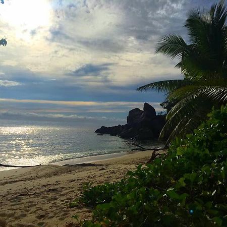 Villas Du Voyageur Grand Anse (Praslin) Exterior foto